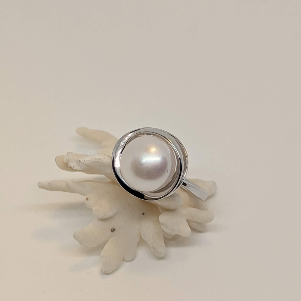 Pearl Ring
