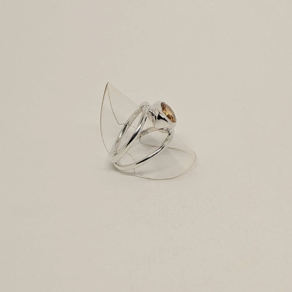 Split Band Citrine Ring - Image 7