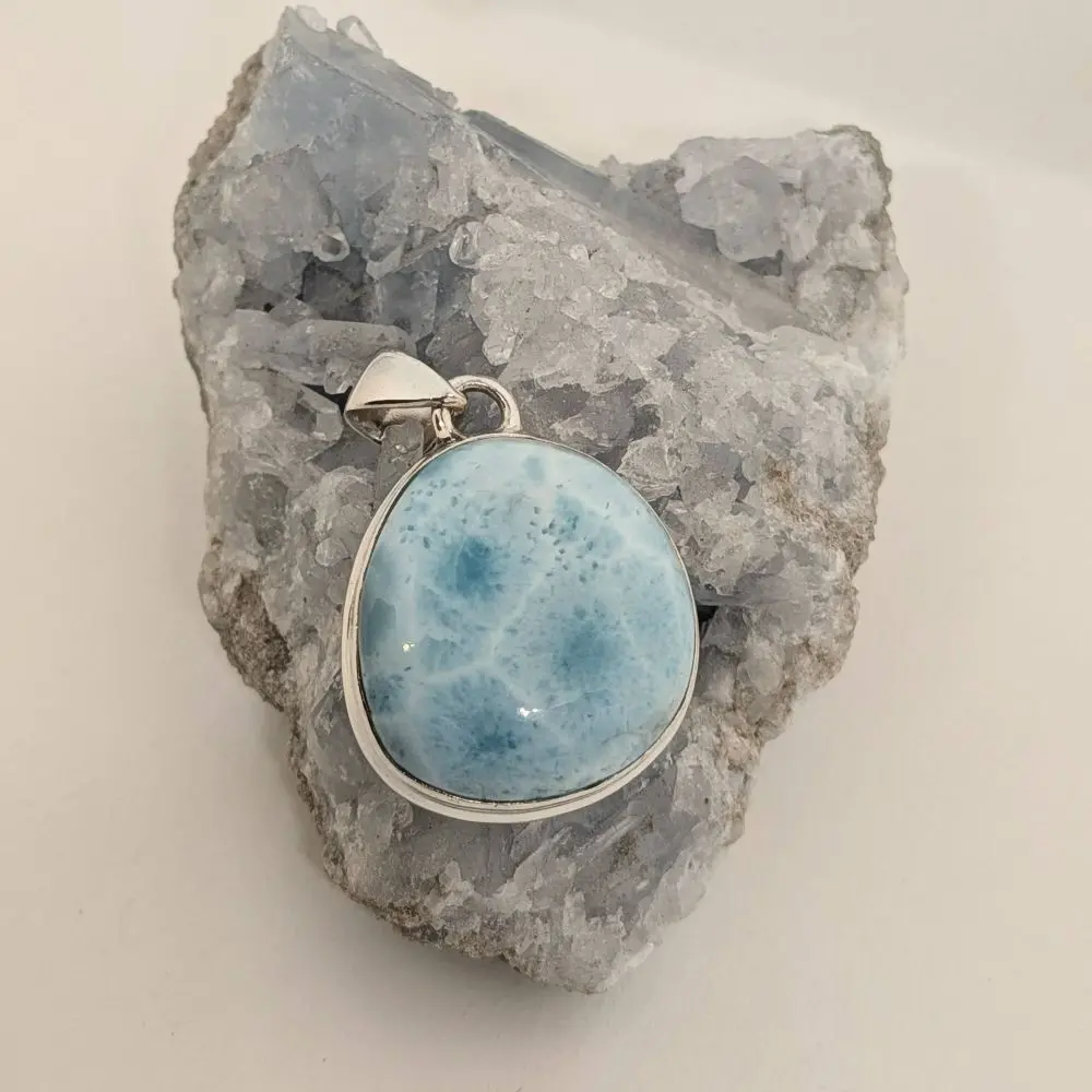 Larimar Pendant – Oval Design