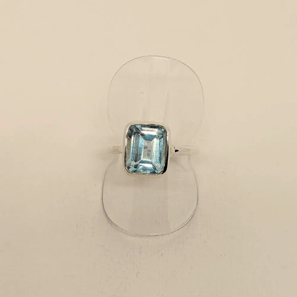 Blue Topaz Emerald‑Cut Ring - Size 7 - Image 4